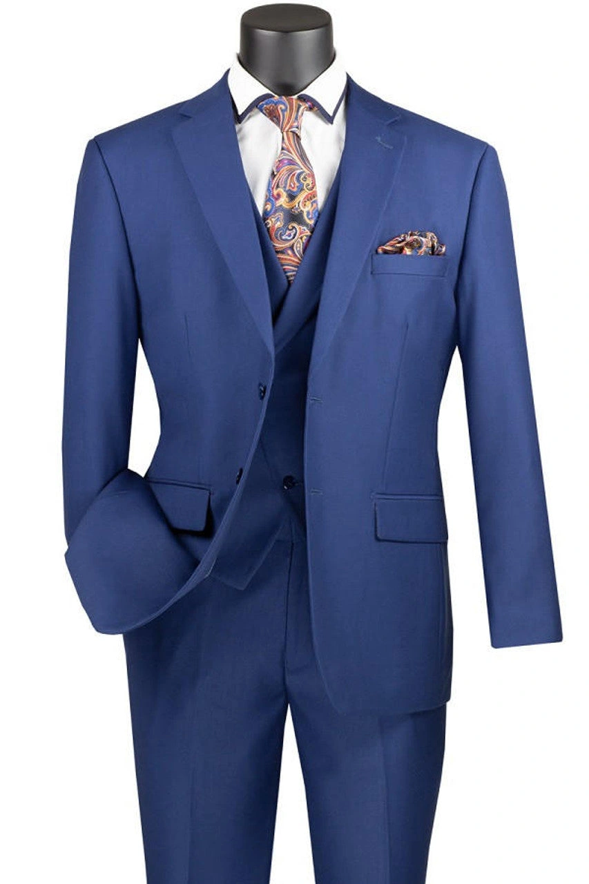 Completo da uomo blu Vinci MV2TR: eleganza moderna in tre pezzi, stile impeccabile per ogni occasione.